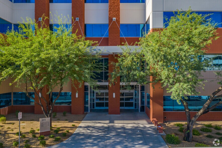 More Photos Of 3815 E Bell Rd, Phoenix Medical For Lease