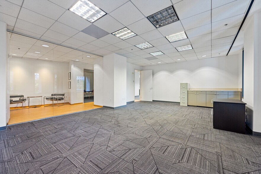 More Photos Of 1420 Peachtree St NE, Atlanta Office For Lease