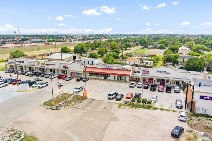 More Photos Of 1400 N Westgate Dr, Weslaco Unknown For Lease
