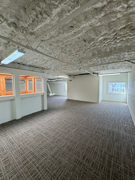 More Photos Of 4834 Vicksburg St, Dallas Manufacturing For Lease