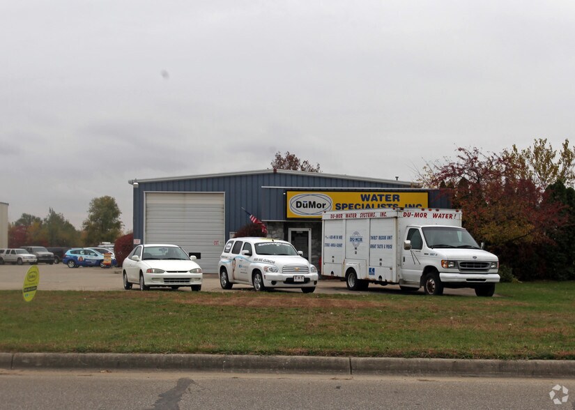 More Photos Of 4405 Wyland Dr, Elkhart Warehouse For Lease