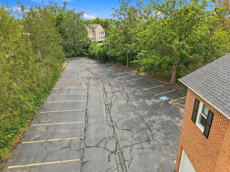 More Photos Of 33610 Solon Rd, Solon Office For Sale