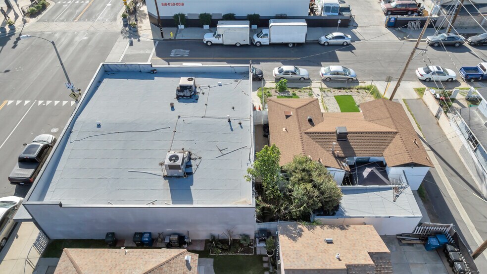 More Photos Of 901 N Maclay Ave, San Fernando Freestanding For Sale