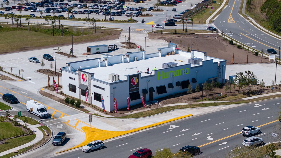 More Photos Of 1640 Technology Blvd, Daytona Beach Storefront For Sale