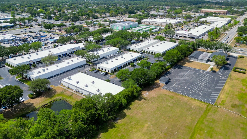 More Photos Of 5776 Hoffner Ave, Orlando Unknown For Lease