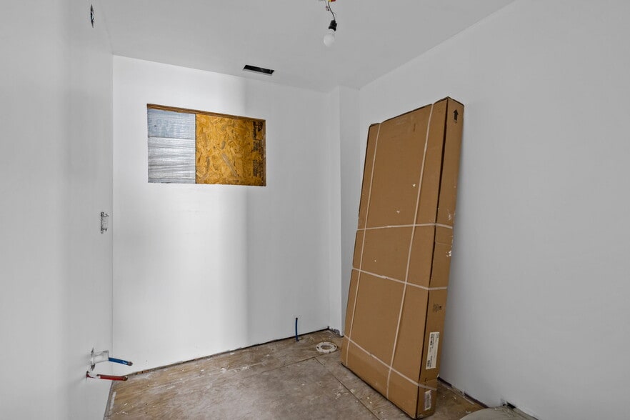 More Photos Of 3547 Kensington Ave, Philadelphia General Retail For Sale