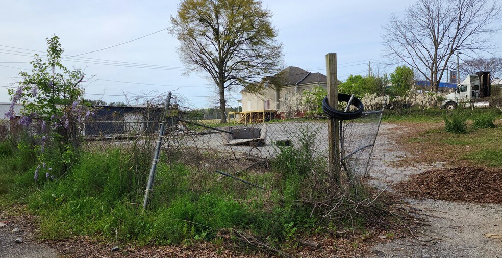 More Photos Of 5262 Bouldercrest Rd, Ellenwood Light Manufacturing For Sale