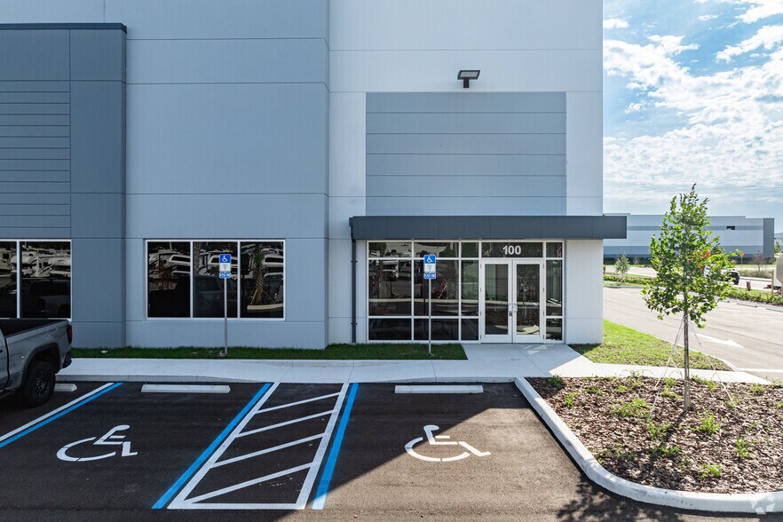 More Photos Of 6115-6150 Tri County Commerce Way, Fort Myers Unknown For Lease