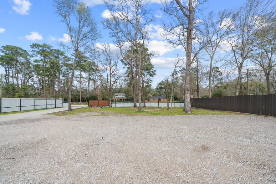 More Photos Of 29519 W Hawthorne Dr, Spring Flex For Sale