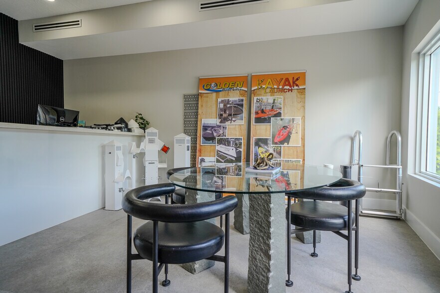 More Photos Of 131-135 Ellis Dr, Tavernier Storefront Retail Residential For Sale