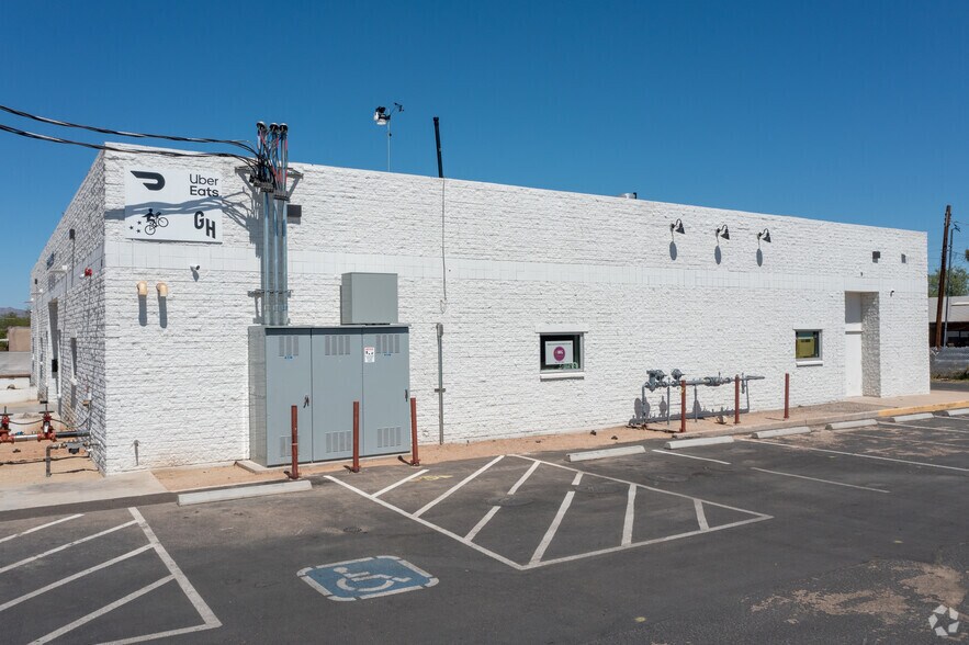 More Photos Of 613 E Delano St, Tucson Freestanding For Sale