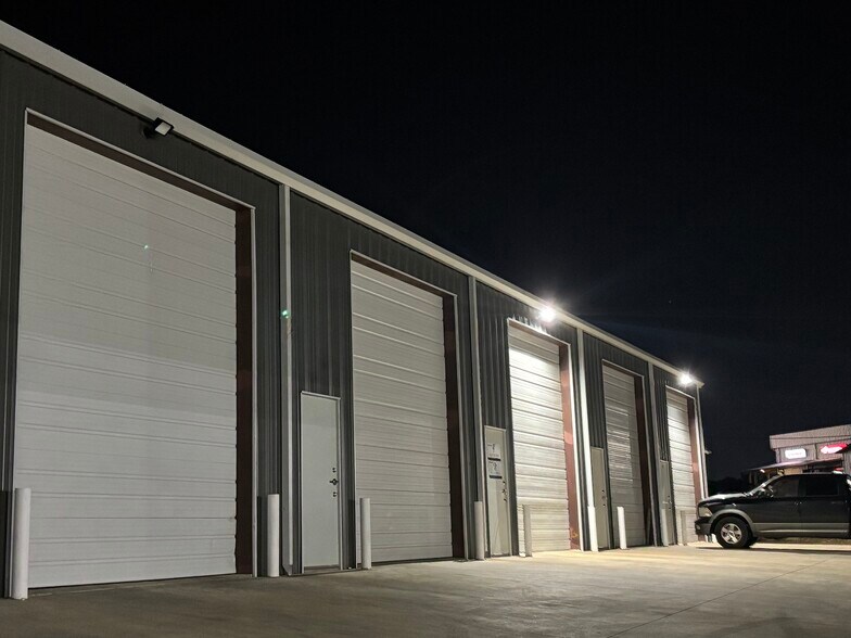 More Photos Of 12440 State Highway 155 S, Tyler Warehouse For Lease