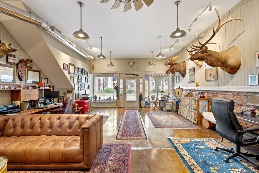 More Photos Of 215 W 3rd St, Farmville General Retail For Sale