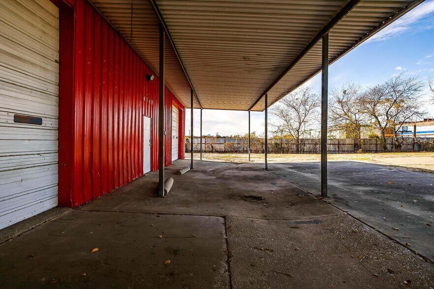 More Photos Of 4140 Mansfield Hwy, Forest Hill Warehouse For Sale