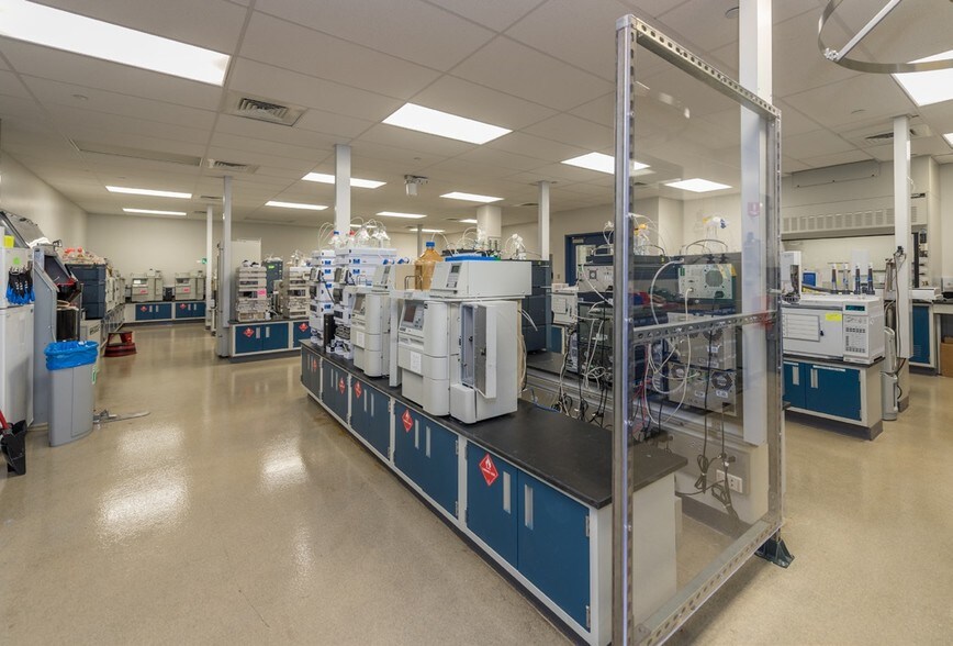 More Photos Of 2150 Perrowville Rd, Forest Manufacturing For Lease