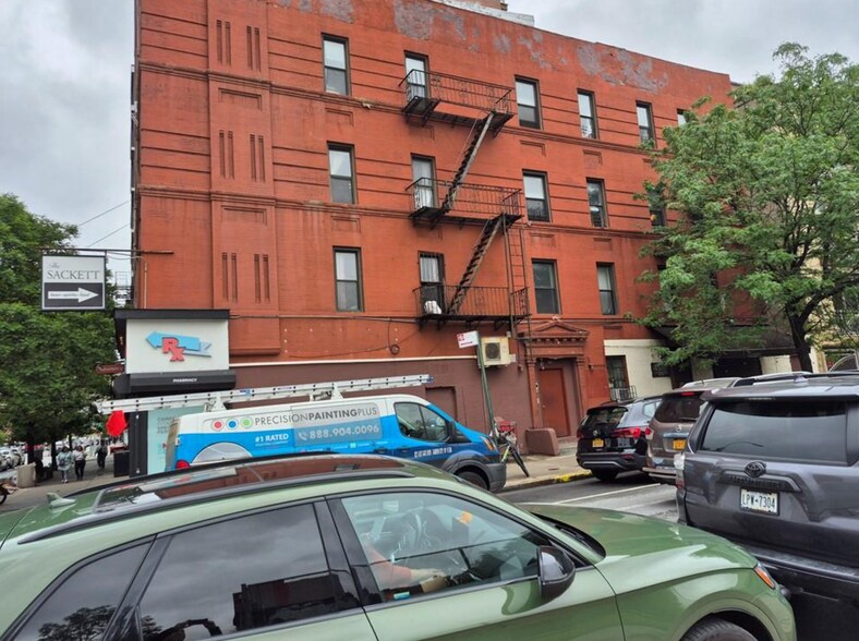More Photos Of 661 Sackett St, Brooklyn Apartments For Lease