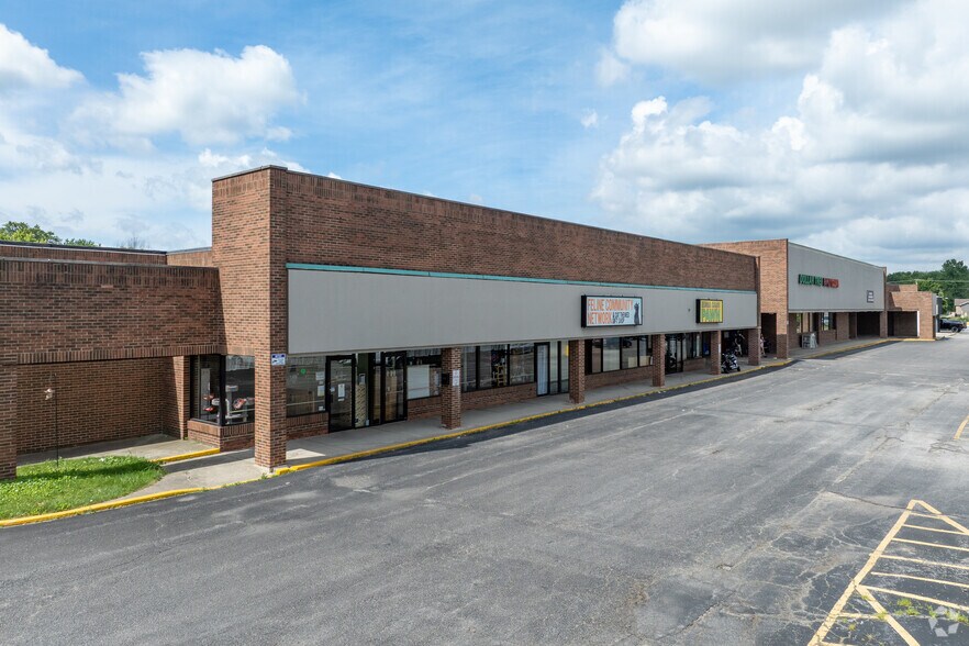 Primary Photo Of 1055 W 37th Ave, Hobart Freestanding For Lease