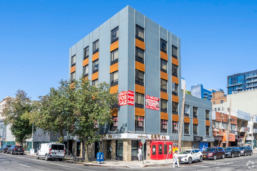 Primary Photo Of 13553 Northern Blvd, Flushing Apartments For Lease