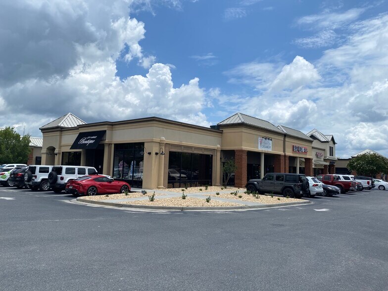 More Photos Of 3259 Inner Perimeter Rd, Valdosta Storefront For Lease