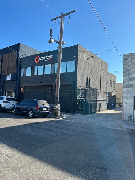 More Photos Of 716 E 9th Pl, Los Angeles Industrial For Lease
