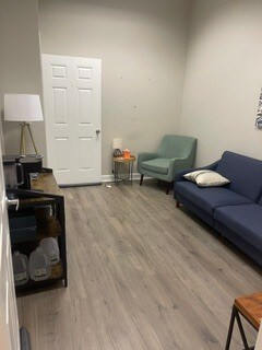 More Photos Of 10224 Hickorywood Hill Ave, Huntersville Office For Sale