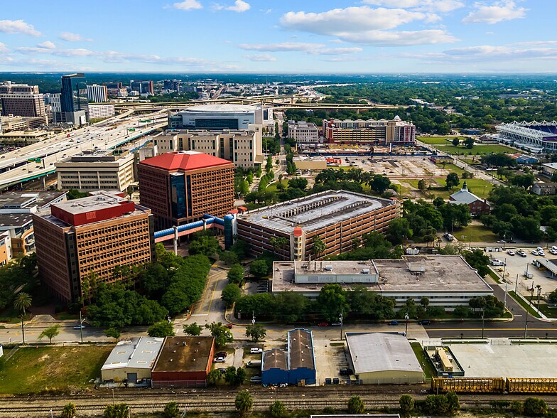 More Photos Of 503 W Robinson St, Orlando Industrial For Lease