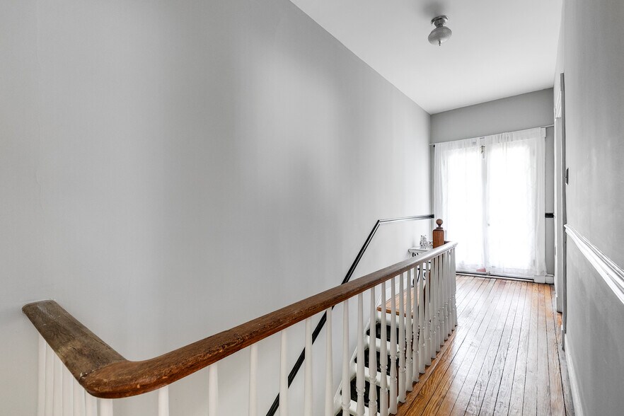 More Photos Of 10 S Auburn Ave, Richmond Office For Sale