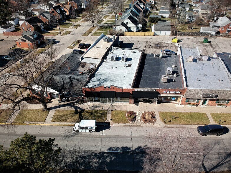 More Photos Of 20419 Mack Ave, Grosse Pointe Woods Freestanding For Lease