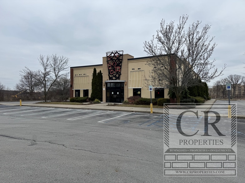 More Photos Of 23 Crystal Run Xing, Middletown Restaurant For Lease