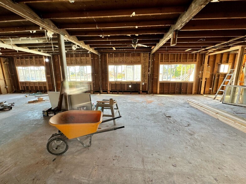 More Photos Of 1820-1828 San Pablo Ave, Berkeley Storefront Retail Office For Lease