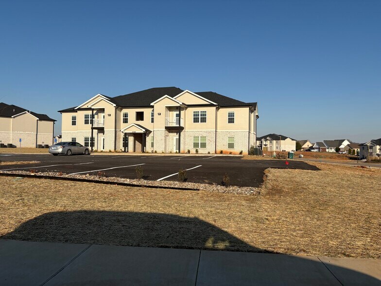 More Photos Of 5294-5312 Bakers Spring St, Bowling Green Apartments For Sale