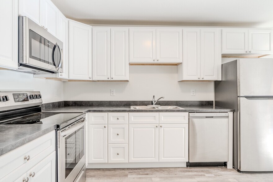 More Photos Of 128 E Evergreen Dr, Kalispell Apartments For Sale