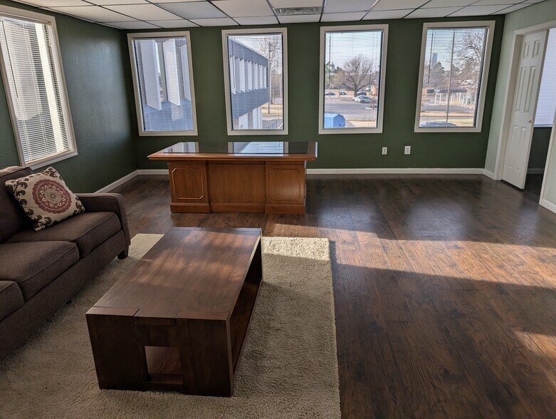 More Photos Of 4024 N Lincoln Blvd, Oklahoma City Coworking Space