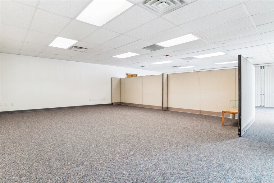 More Photos Of 5105 S Santa Fe Dr, Littleton Medical For Sale