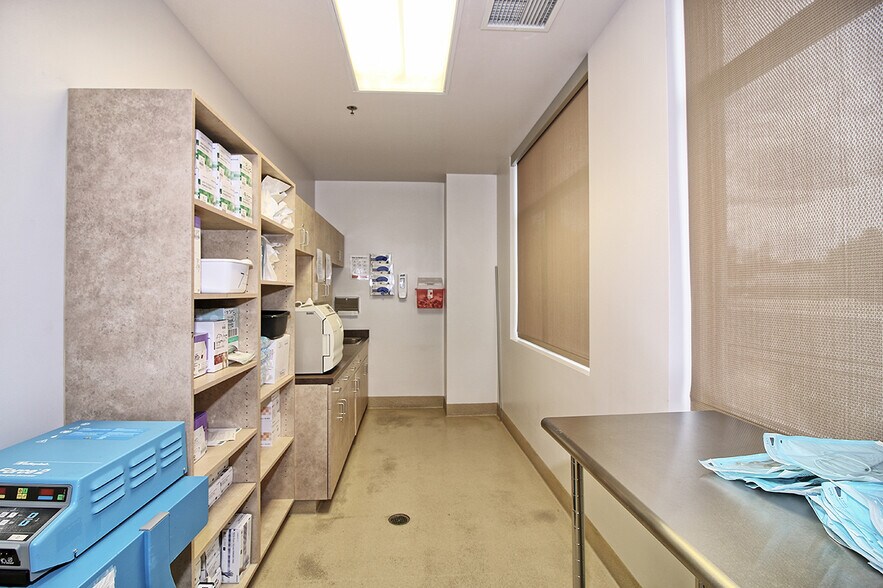 More Photos Of 201 W Park Dr, Grand Junction Medical For Lease