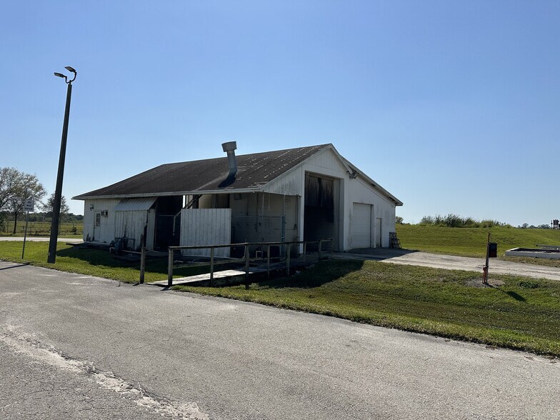 More Photos Of 625 66th Ave SW, Vero Beach Manufacturing For Sale