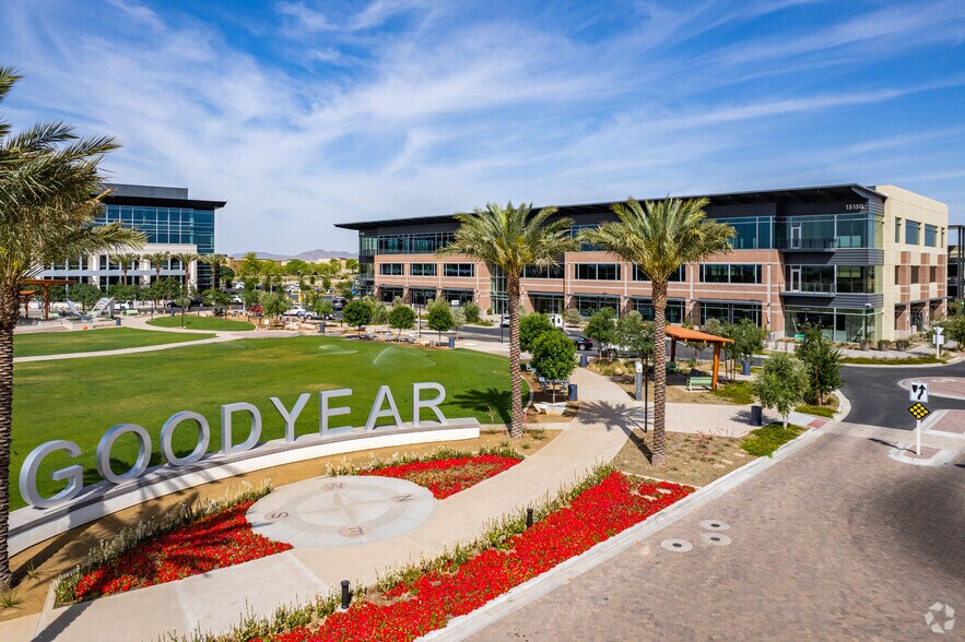More Photos Of 15150 W Park Pl, Goodyear Office For Lease