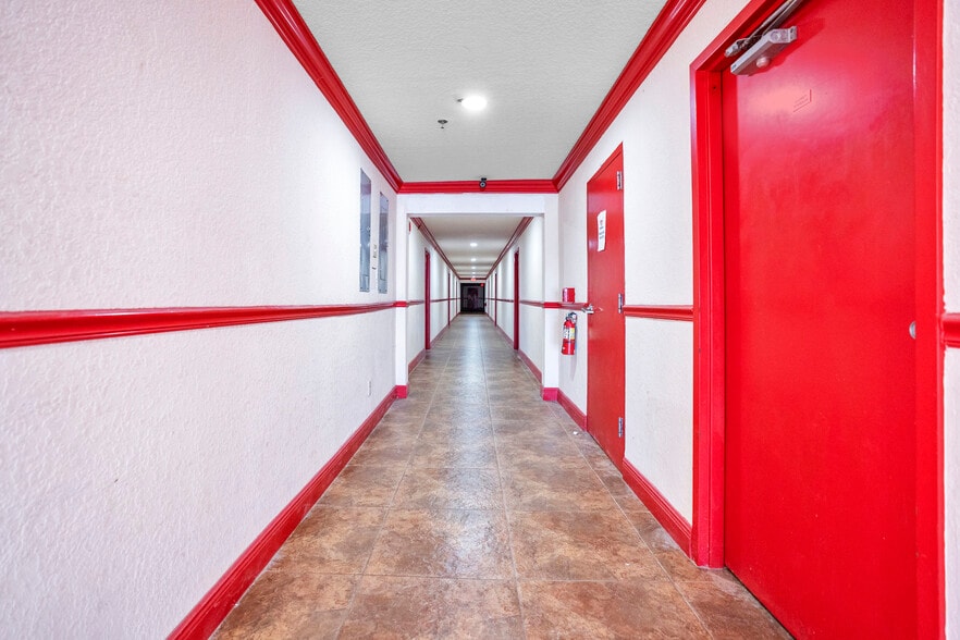 More Photos Of 500 Friday Rd, Cocoa Sports And Entertainment For Sale