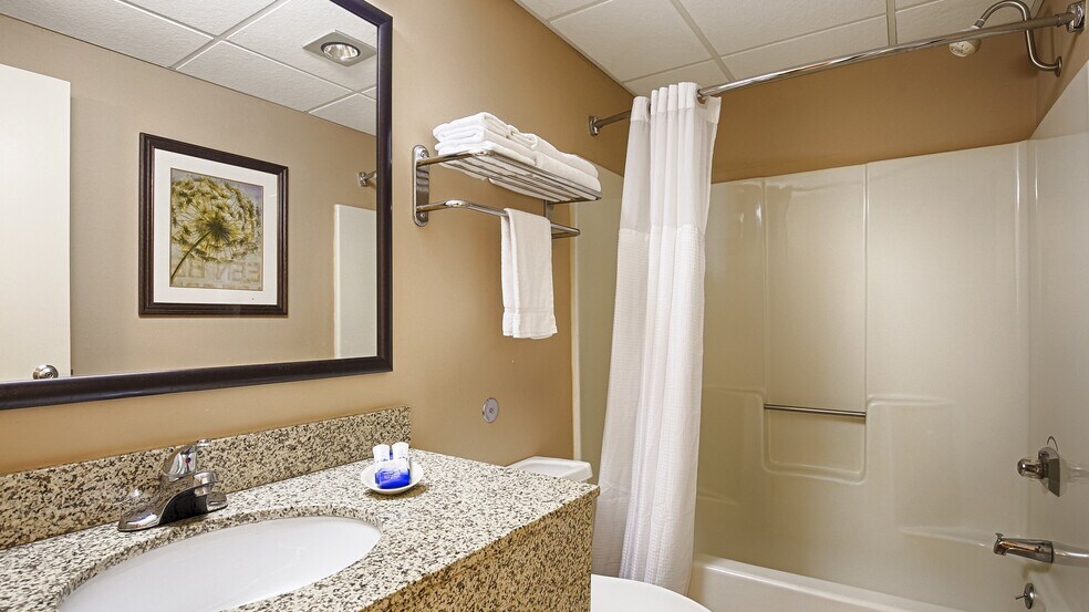 More Photos Of 100 W 76th St, Davenport Hotel For Sale