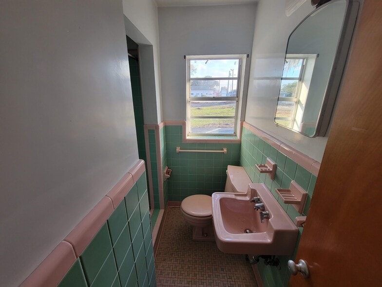 More Photos Of 300 1st St S, Winter Haven Office For Lease