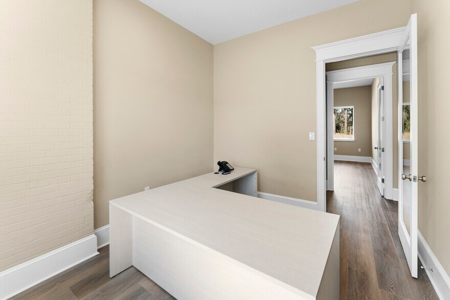 More Photos Of 710 Mall Blvd, Savannah Bank For Sale