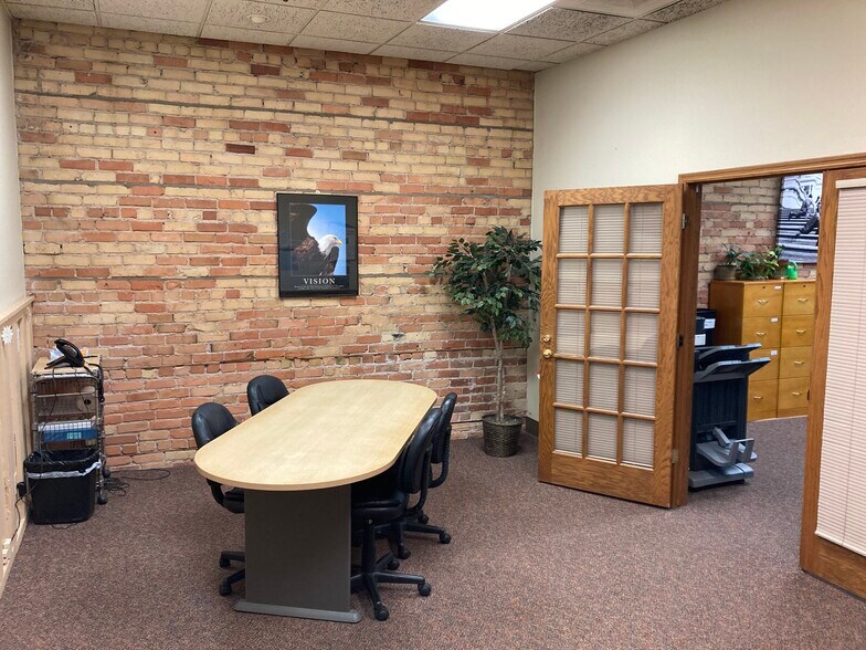 More Photos Of 118 E Superior St, Duluth Storefront Retail Office For Sale