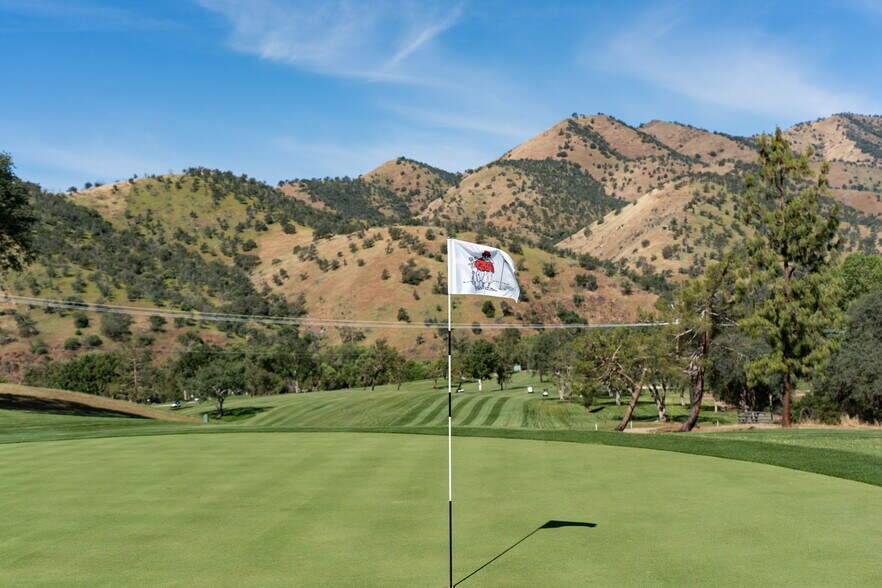 More Photos Of 41117 Sierra Dr, Three Rivers Golf Course Driving Range For Sale