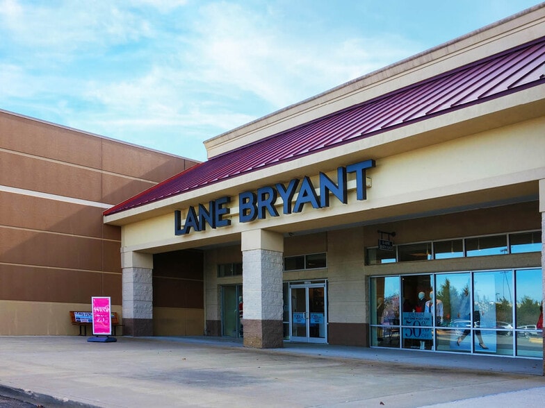 Primary Photo Of 11357 Midlothian Tpke, North Chesterfield Storefront For Sale