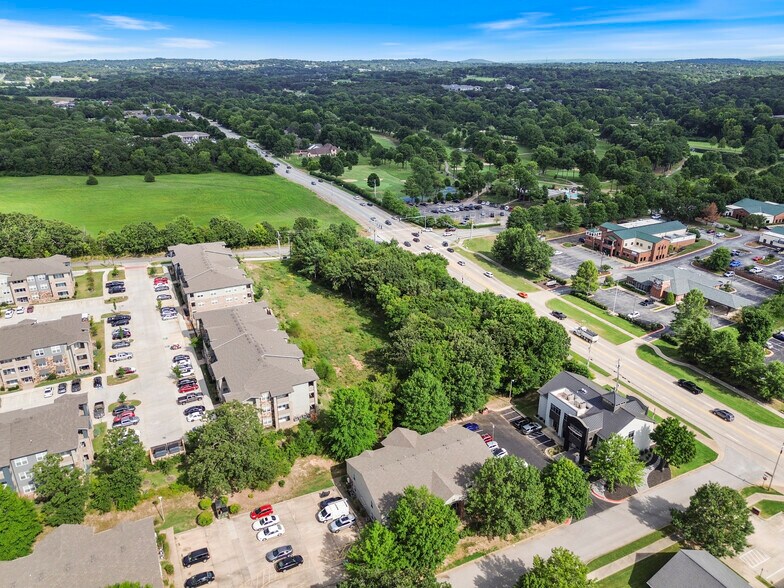 More Photos Of E Joyce Boulevard & Old Missouri rd, Fayetteville Land For Sale