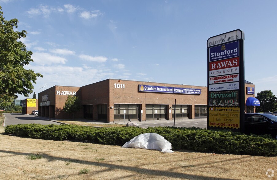 More Photos Of 1011 Eglinton Ave E, Mississauga Warehouse For Lease