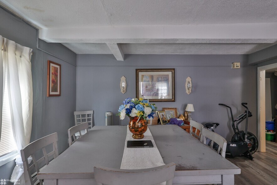 More Photos Of 902 W Wilkes Barre St, Easton Apartments For Sale