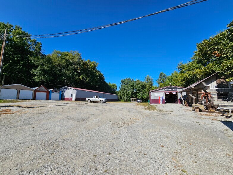 More Photos Of 8104 Bridgeton Rd, Bridgeton Specialty For Sale