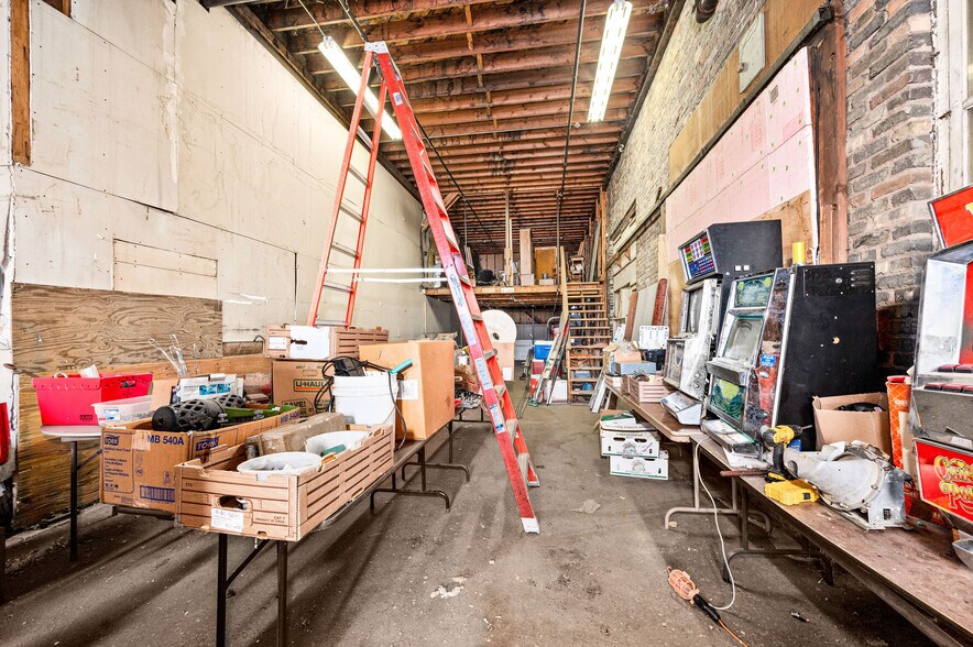 More Photos Of 350 Garfield Ave, Duluth Warehouse For Lease