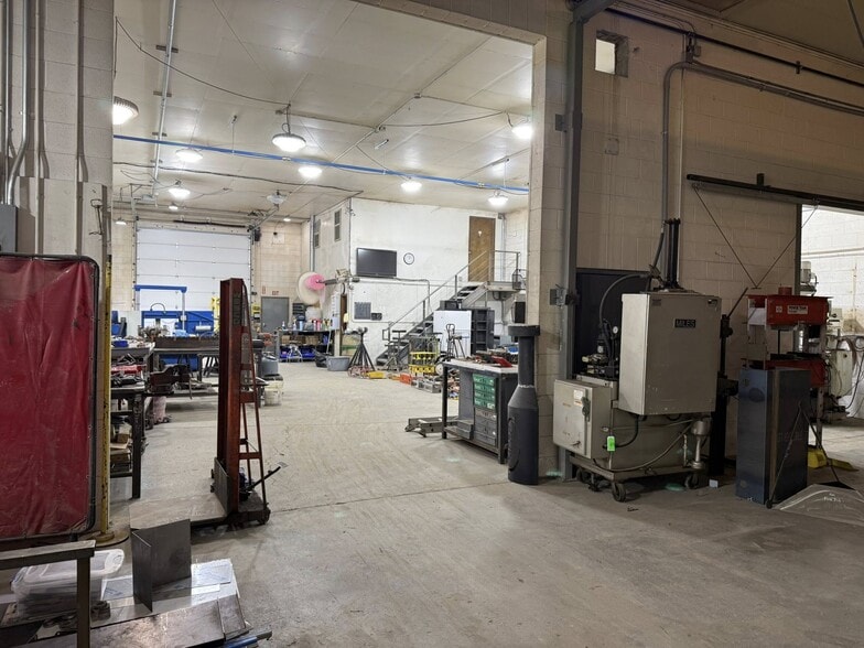 More Photos Of 303 2nd Ave N, Payette Manufacturing For Lease